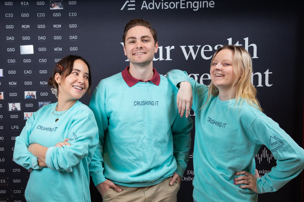 AdvisorEngine blue crewneck - image3