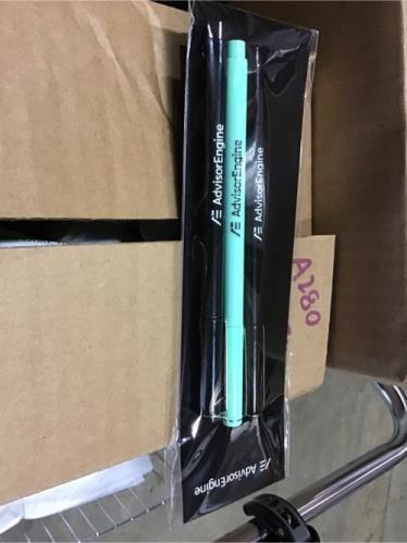 AdvisorEngine 'Le Pen' custom pen set - image3