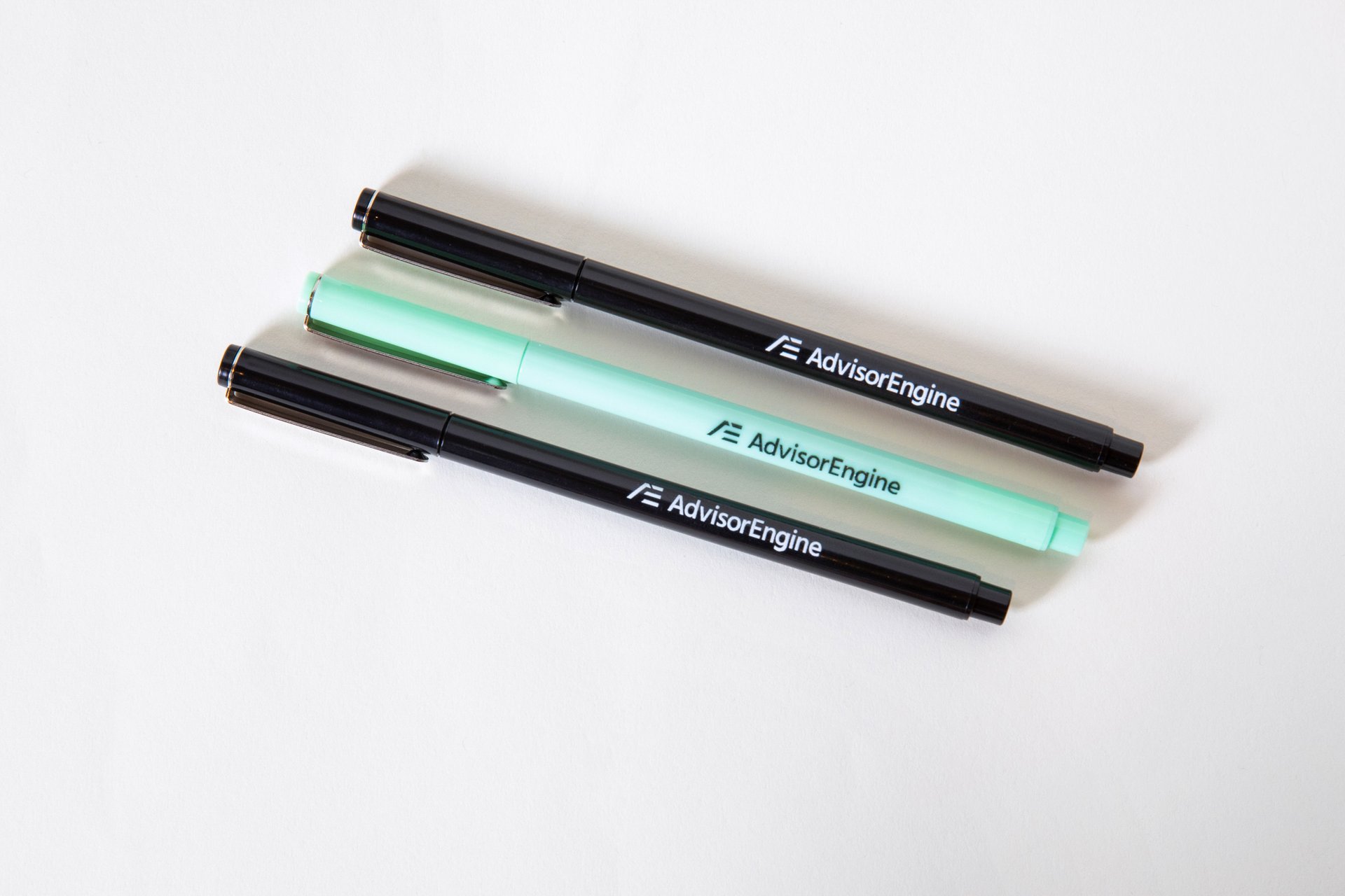 AdvisorEngine 'Le Pen' custom pen set