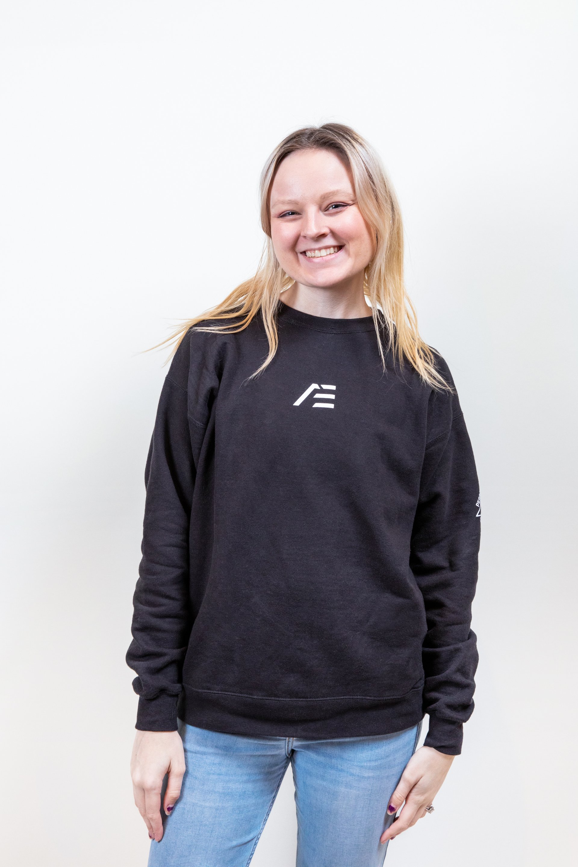 AdvisorEngine black crewneck